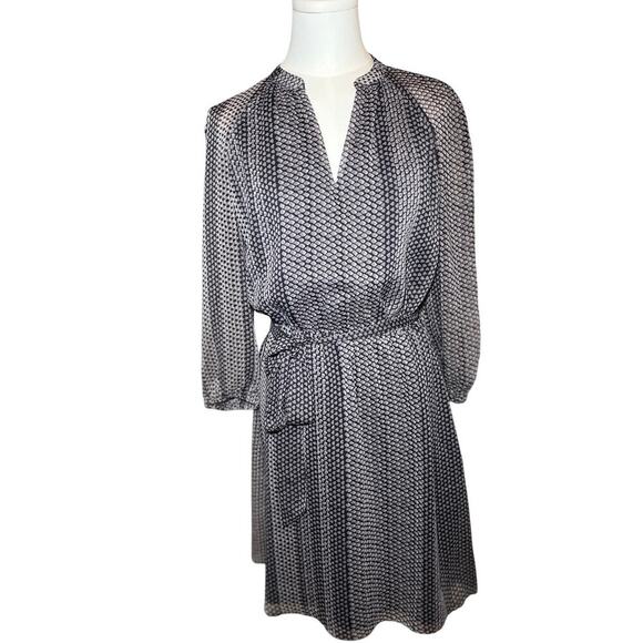 Loft Petite Dress Small Gray Black Dot‎ Print Belted V Neck Long Sleeve Work - Picture 1 of 12